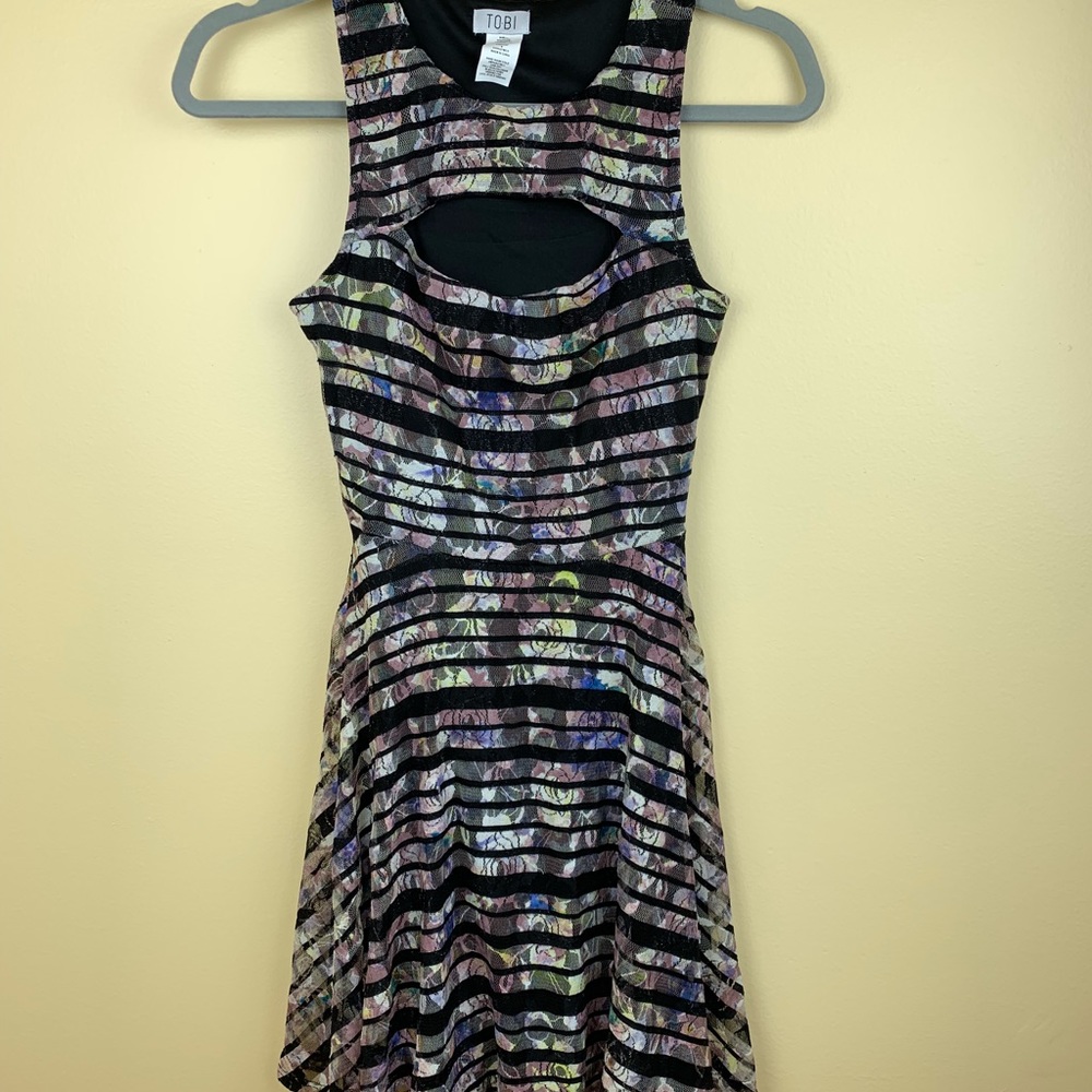 Cut out flower lace a-line dress